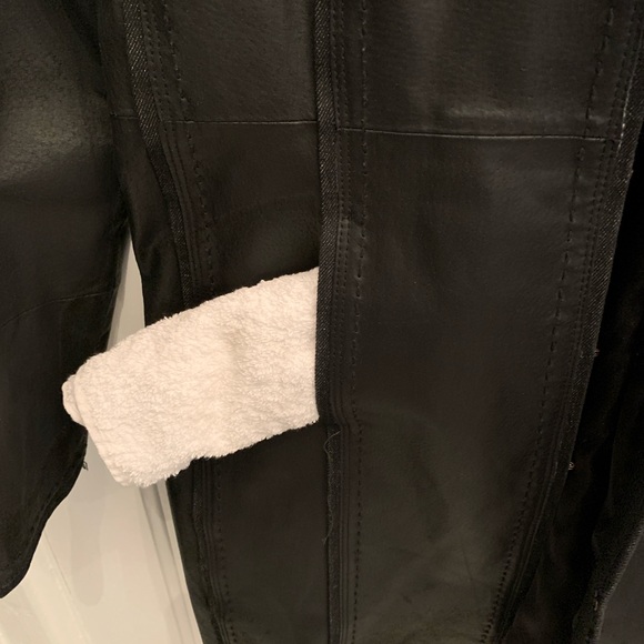Black Leather Coat M - Picture 3 of 16